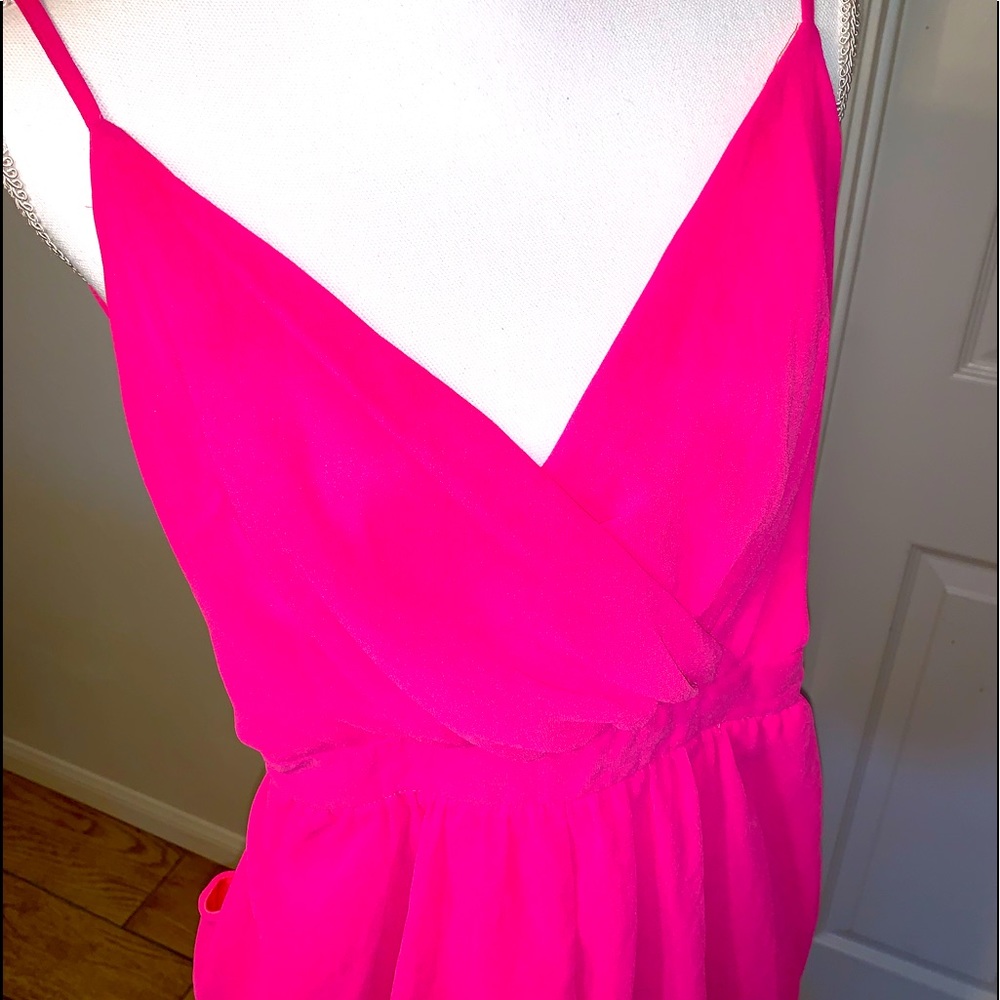 5/$25!!! Open Back Deep V Summer Romper w Pockets!